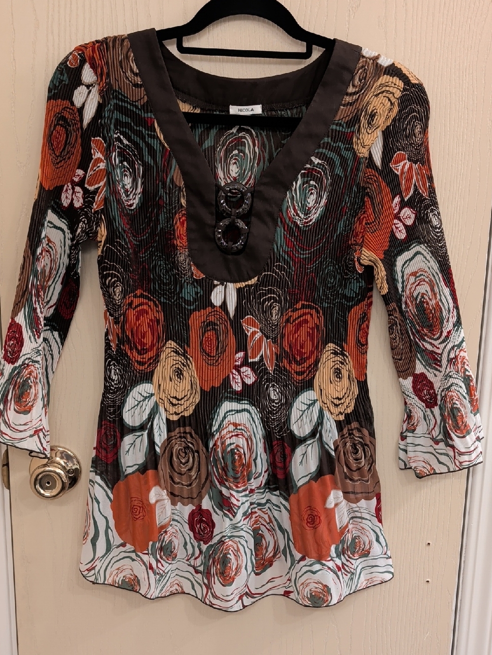 NICOLA Pleated Floral Scoop-Neck Blouse in Multi Colors - Size M